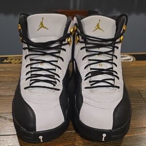 Jordan Men's Black, White, and Gold Sneakers